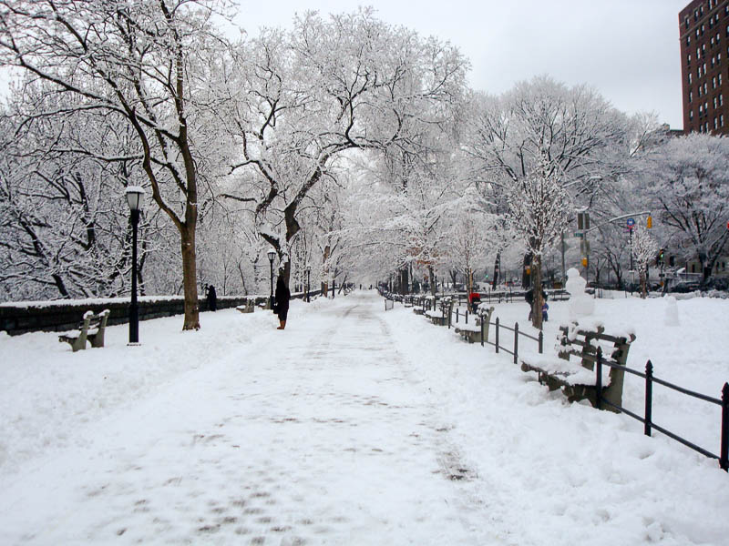 Snowy Riverside Drive Snowy Riverside Drive